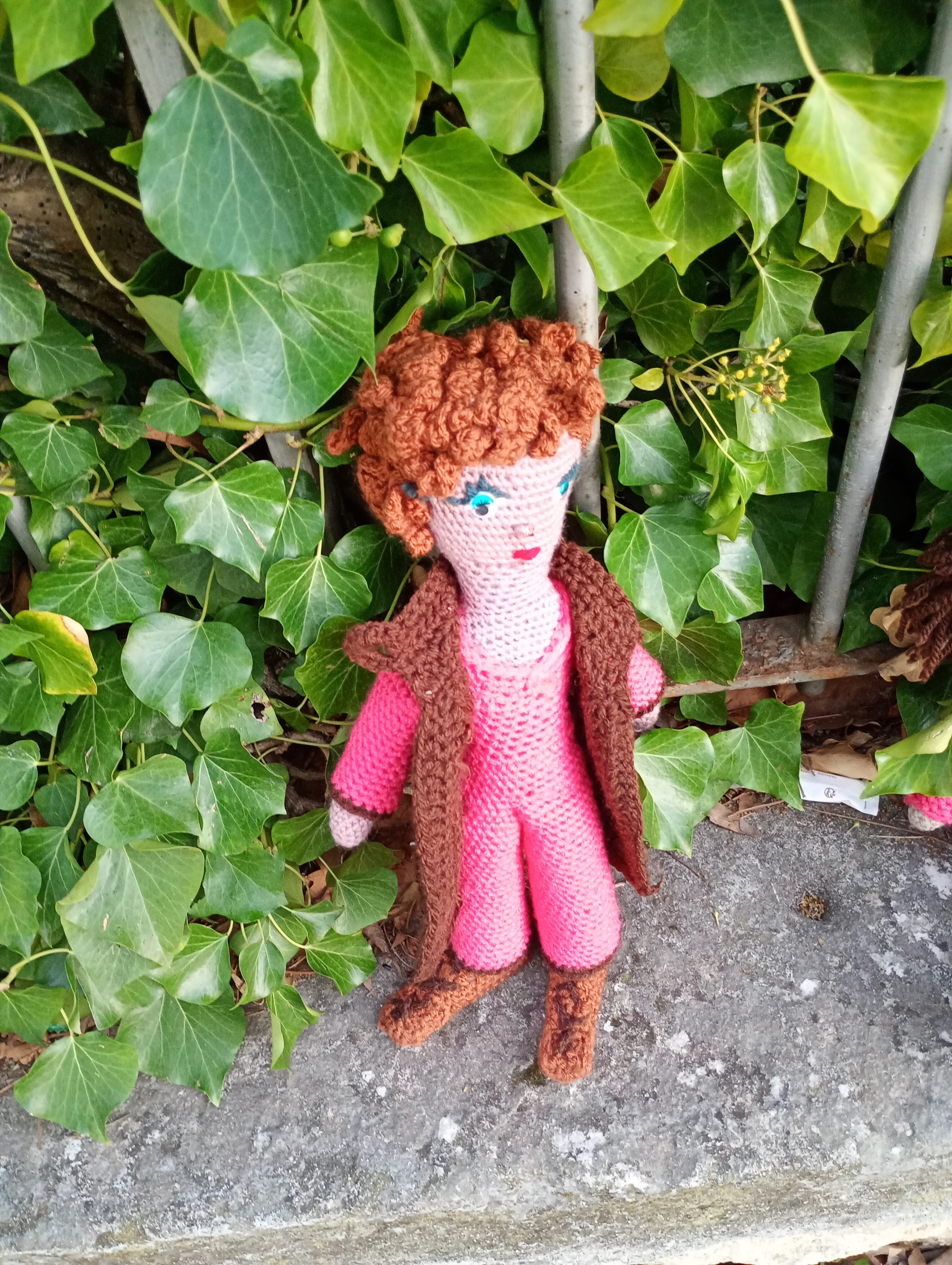 Poupe exsclusive crochet Orys  the guardian of craft and gortune 35cm