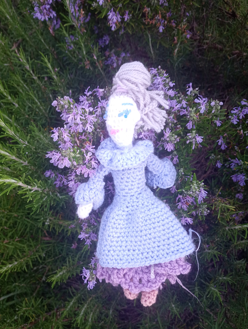 Poupe exsclusive crochet madamre Lille 20cm