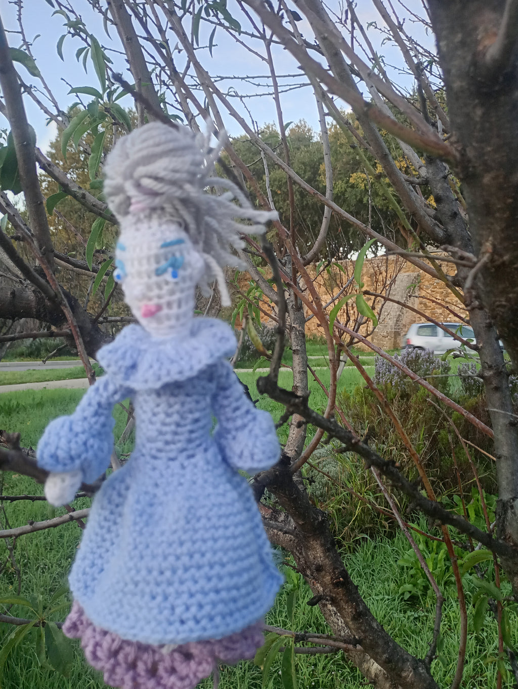 Poupe exsclusive crochet madamre Lille 20cm