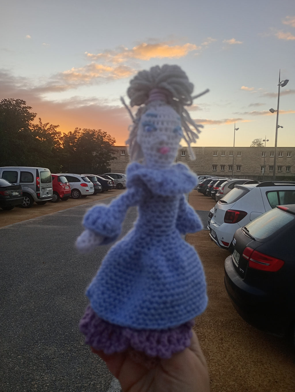 Poupe exsclusive crochet madamre Lille 20cm