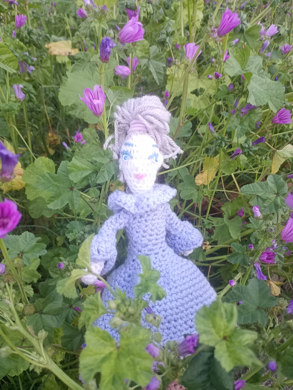 Poupe exsclusive crochet madamre Lille 20cm