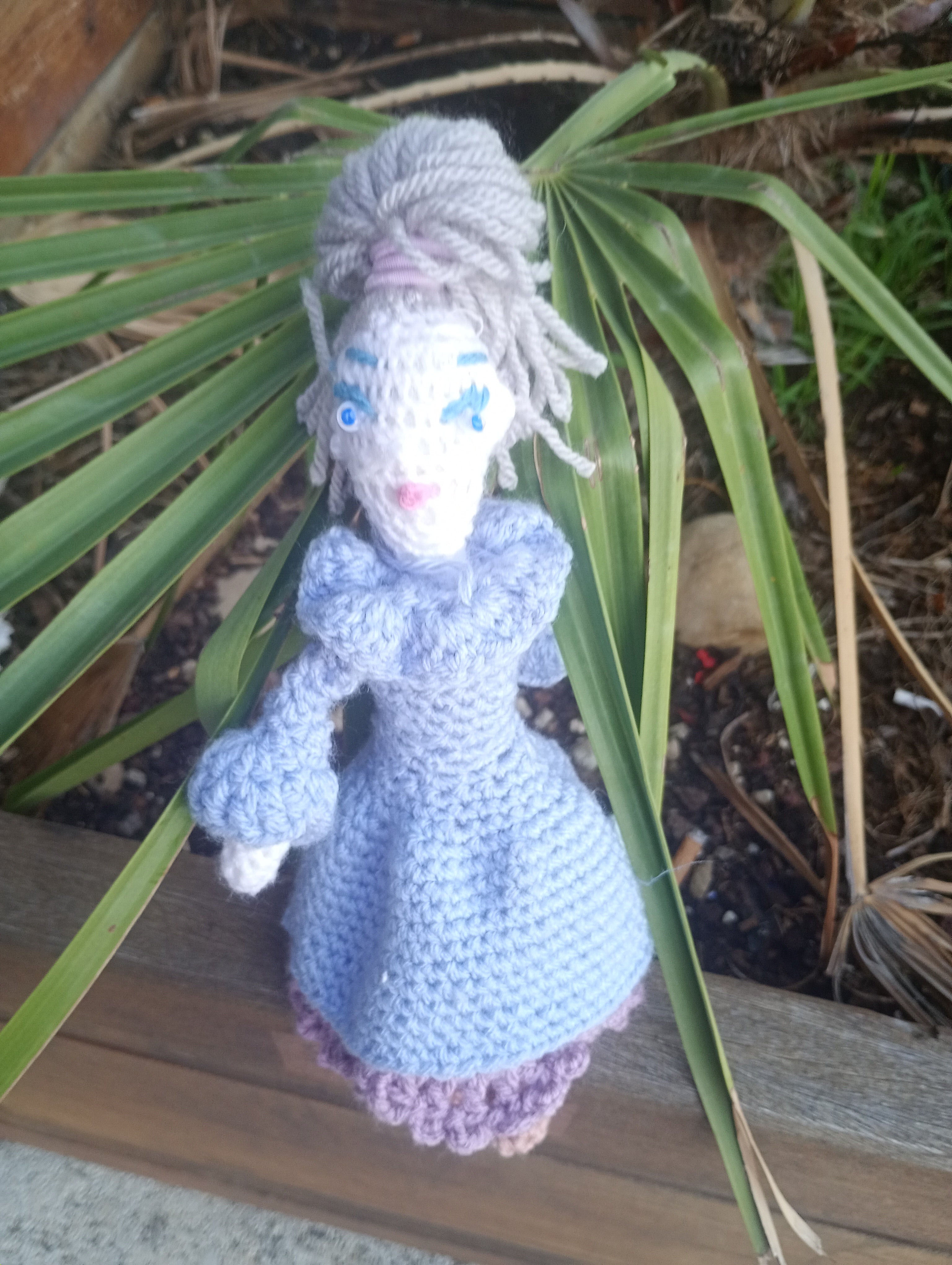 Poupe exsclusive crochet madamre Lille 20cm