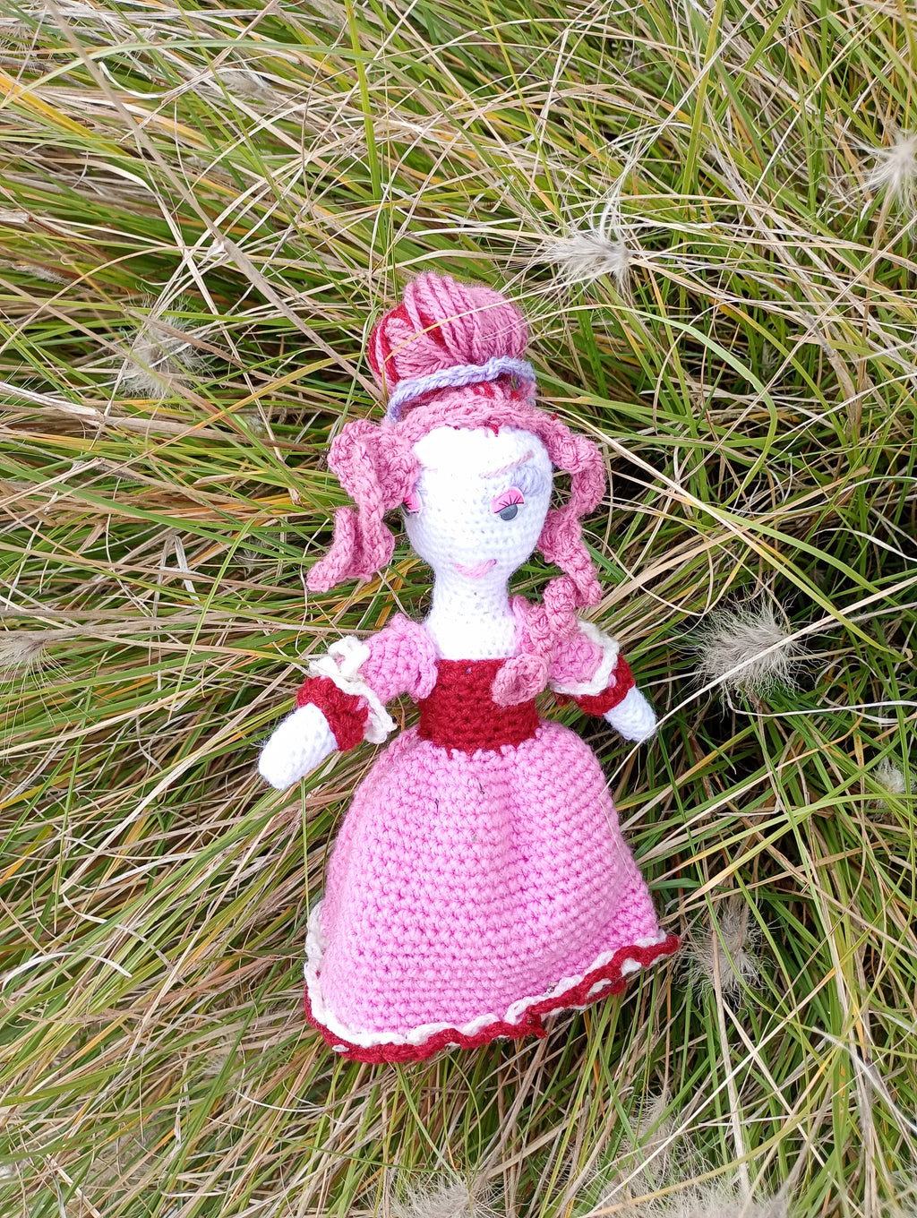 Poupe exsclusive crochet Madamre Versailles 25cm