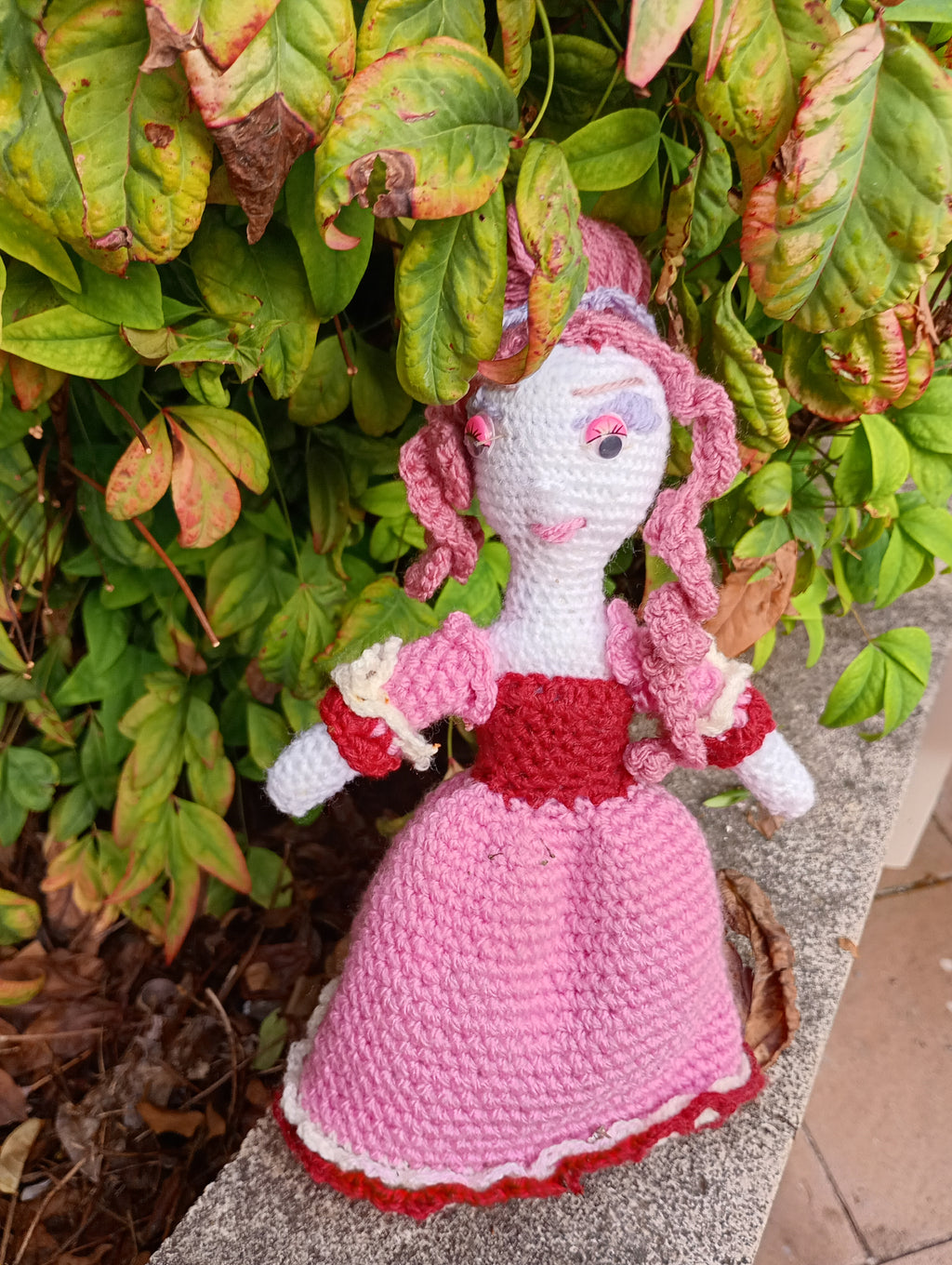 Poupe exsclusive crochet Madamre Versailles 25cm