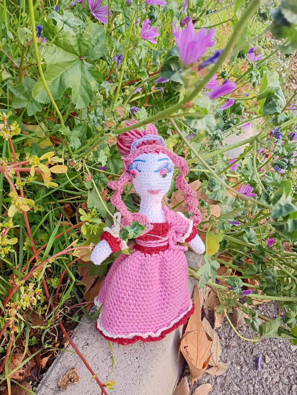 Poupe exsclusive crochet Madamre Versailles 25cm