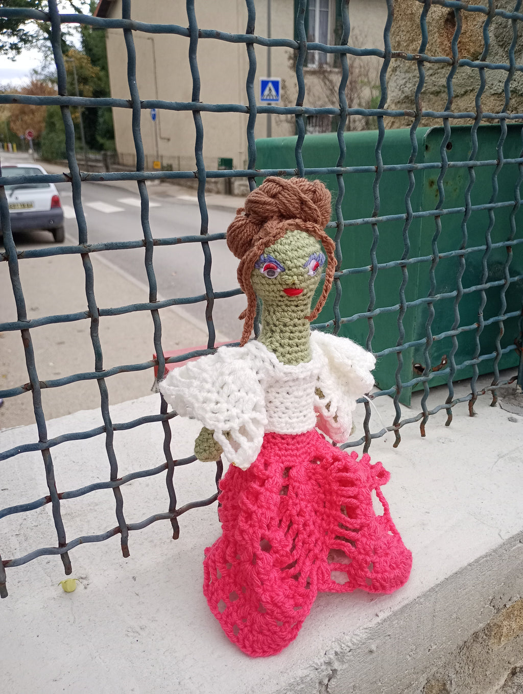 Poupe exsclusive crochet madame Antibes 25vm