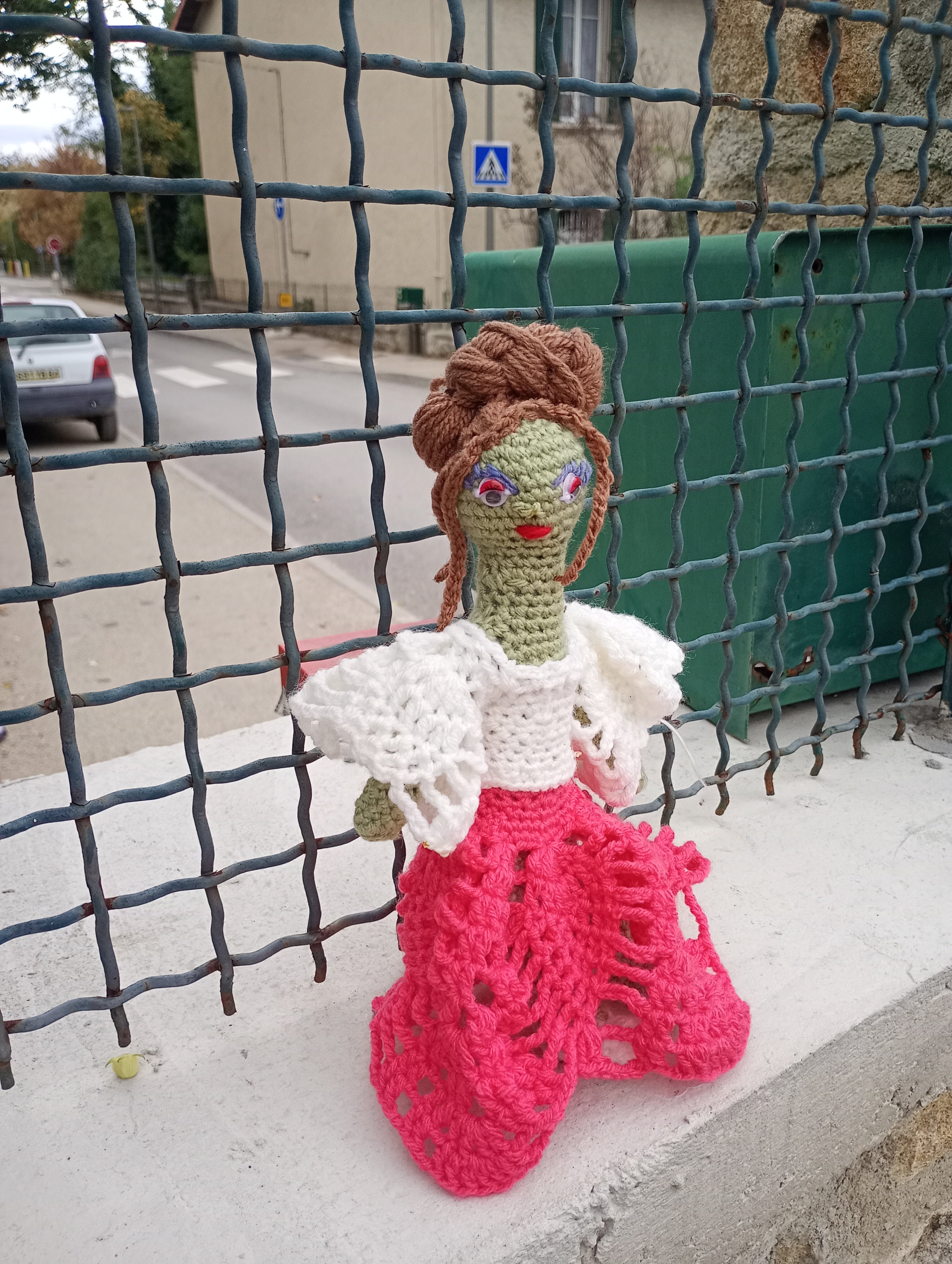 Poupe exsclusive crochet madame Antibes 25vm
