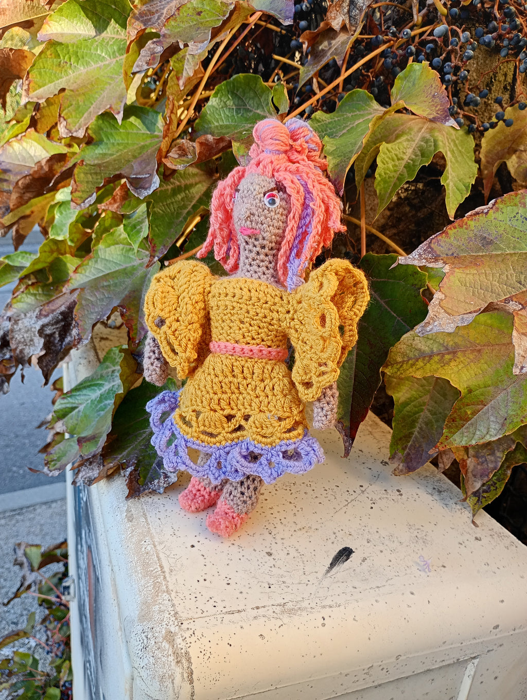 Poupee exsclisive crochet mafame Arles 25cm