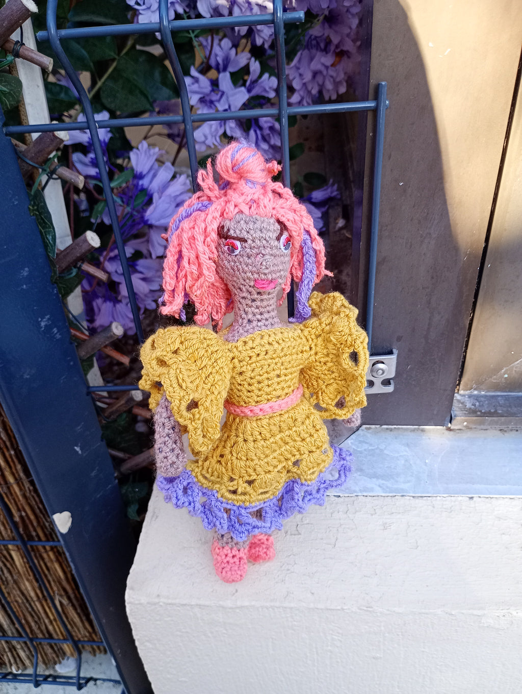 Poupee exsclisive crochet mafame Arles 25cm