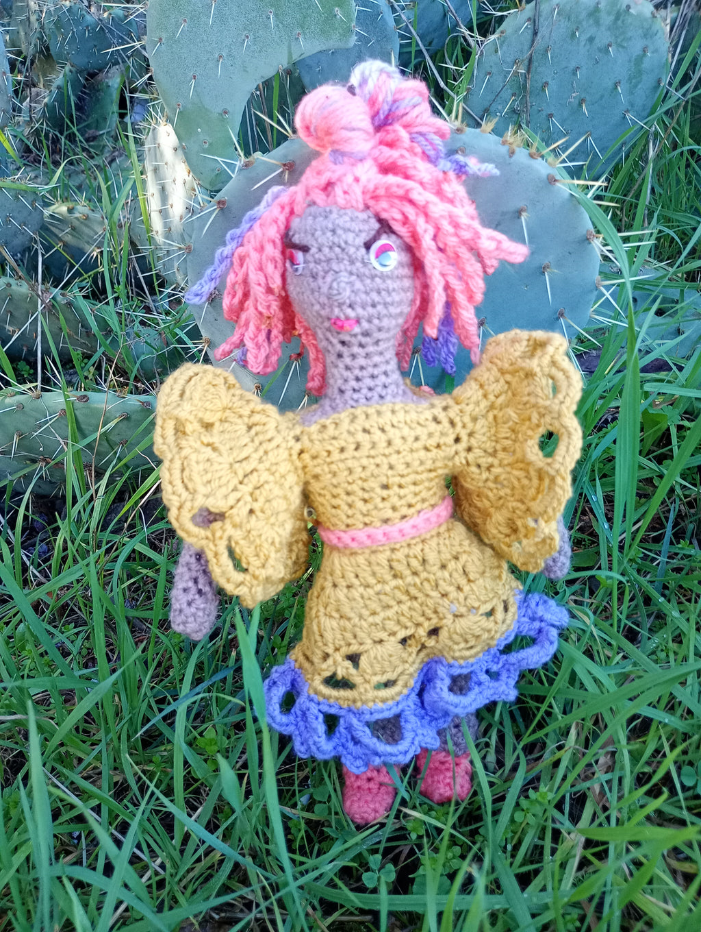 Poupee exsclisive crochet mafame Arles 25cm