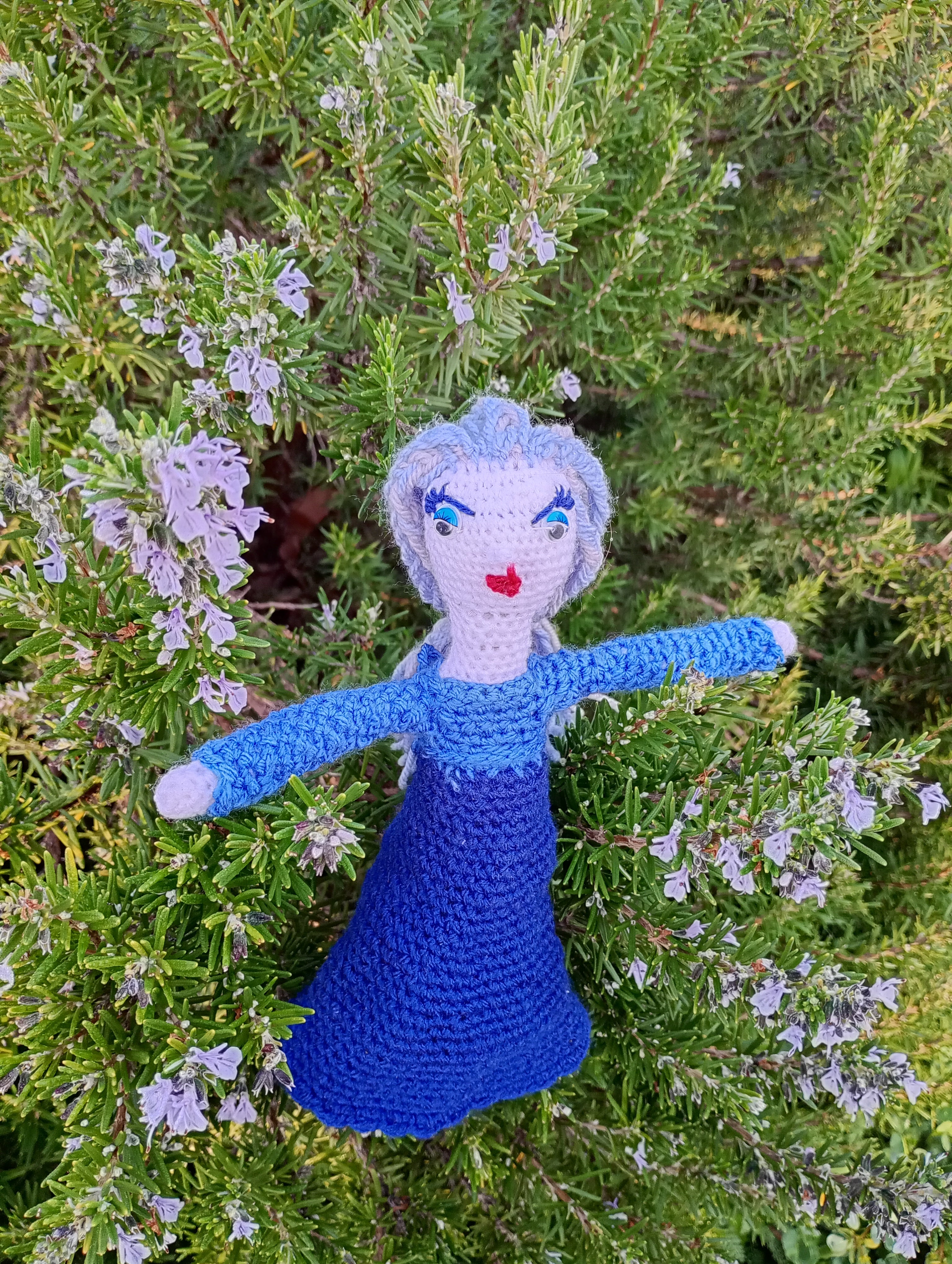 Poupe legend exsclusive crochet  Sagesde35cm 25cm