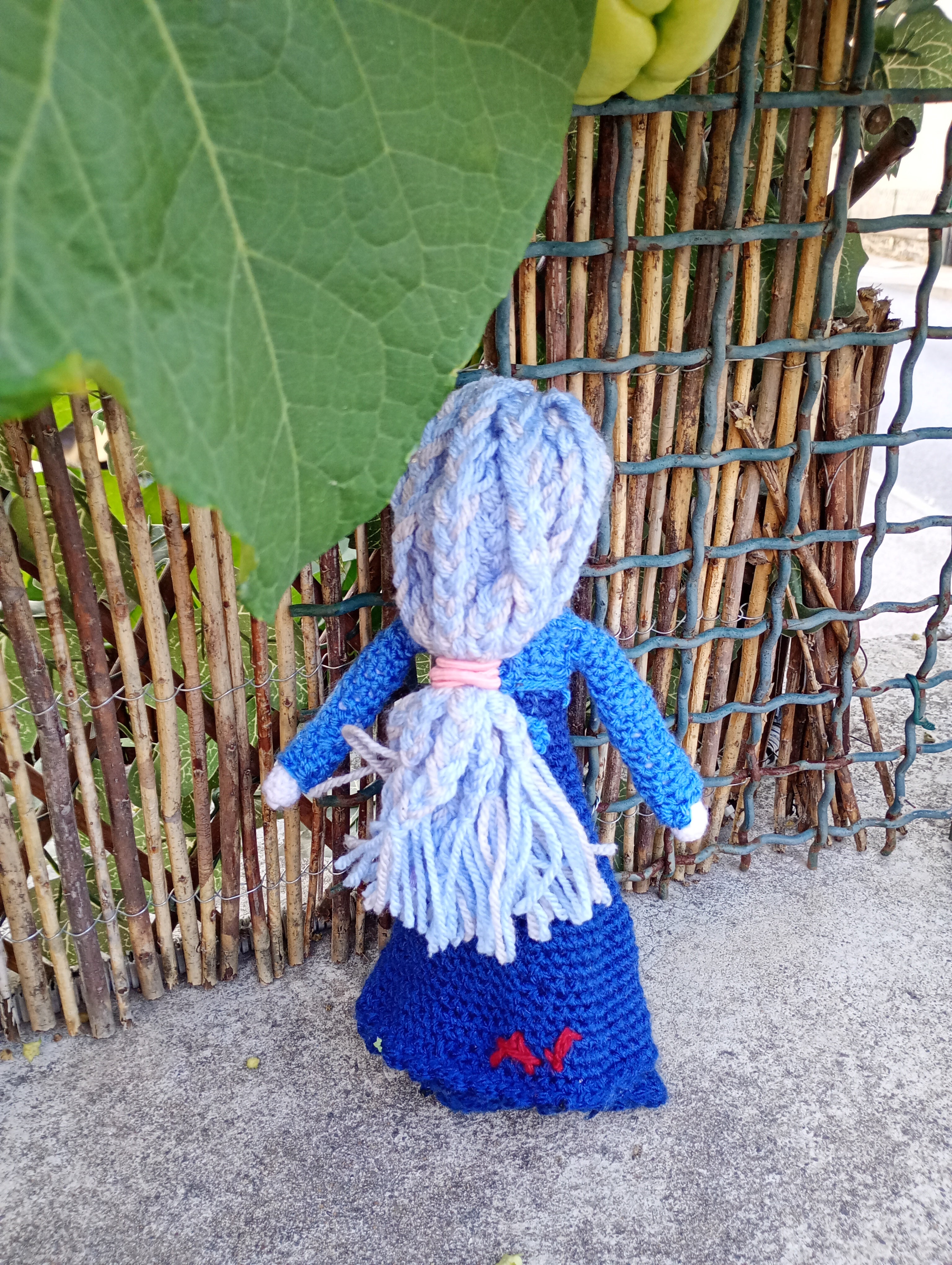 Poupe legend exsclusive crochet  Sagesde35cm 25cm