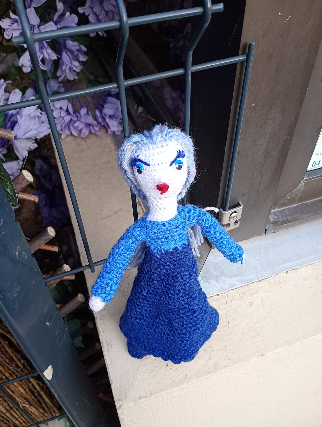 Poupe legend exsclusive crochet  Sagesde35cm 25cm