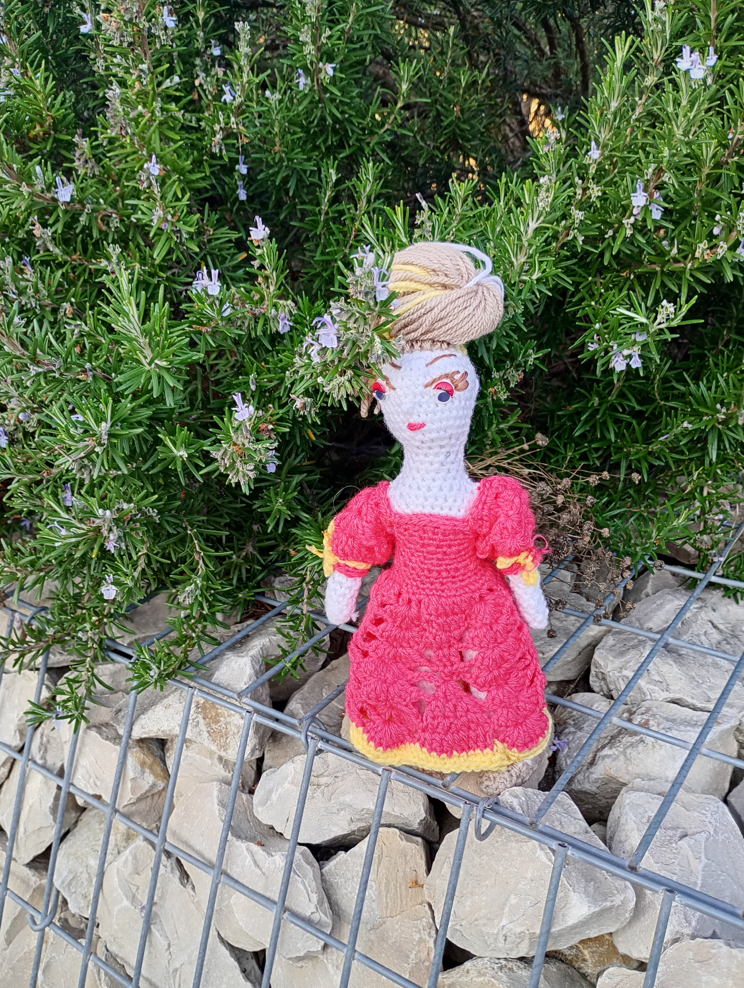 Poupe legend exsclusive crochet madamre Toulon