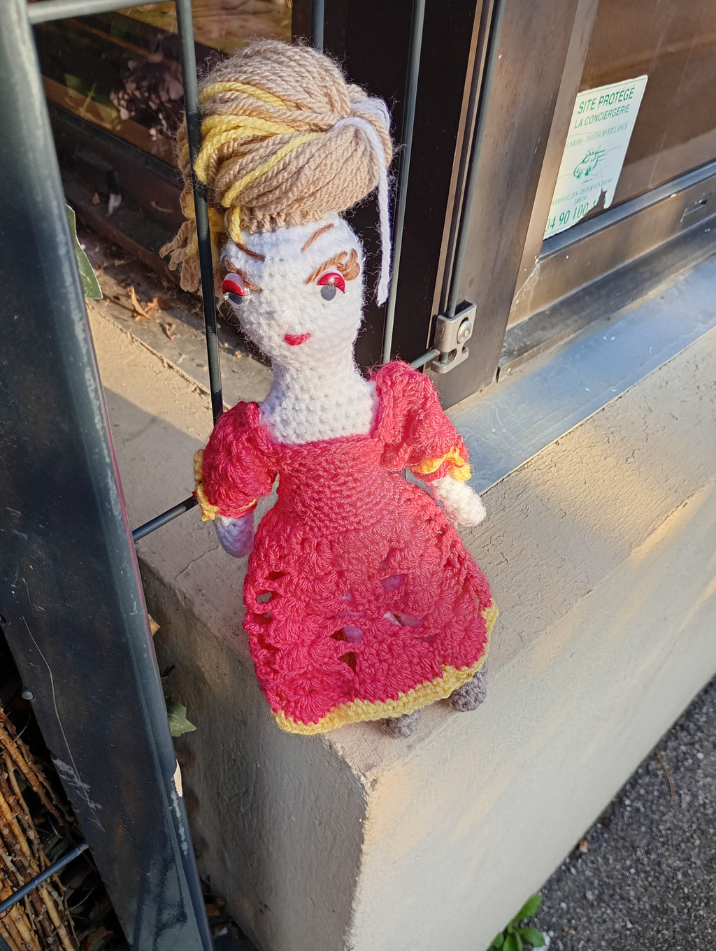 Poupe legend exsclusive crochet madamre Toulon