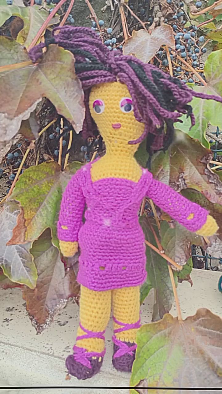 Poupe crochet Madame President 50cm