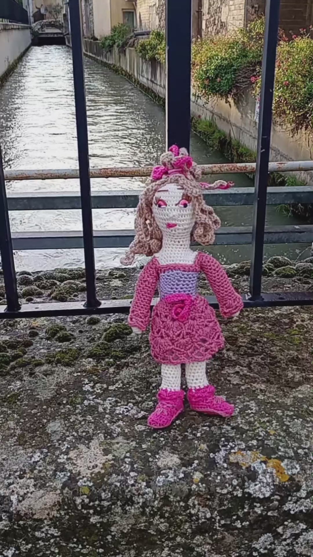 Poupe exsclusive crochet madame Carpentras