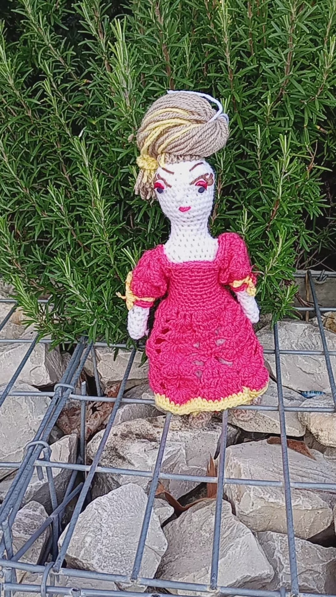 Poupe legend exsclusive crochet madamre Toulon